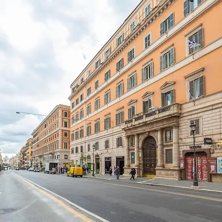 Daplace - Lucia Rome