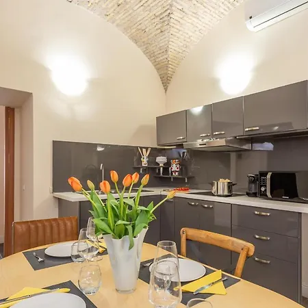 Daplace - Lucia 公寓 *